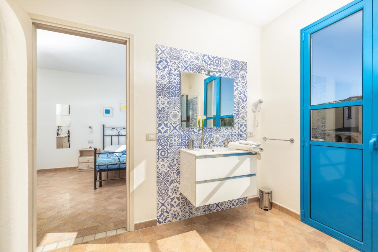 H14 Porto Frailis Hotel Àrbatax Екстериор снимка