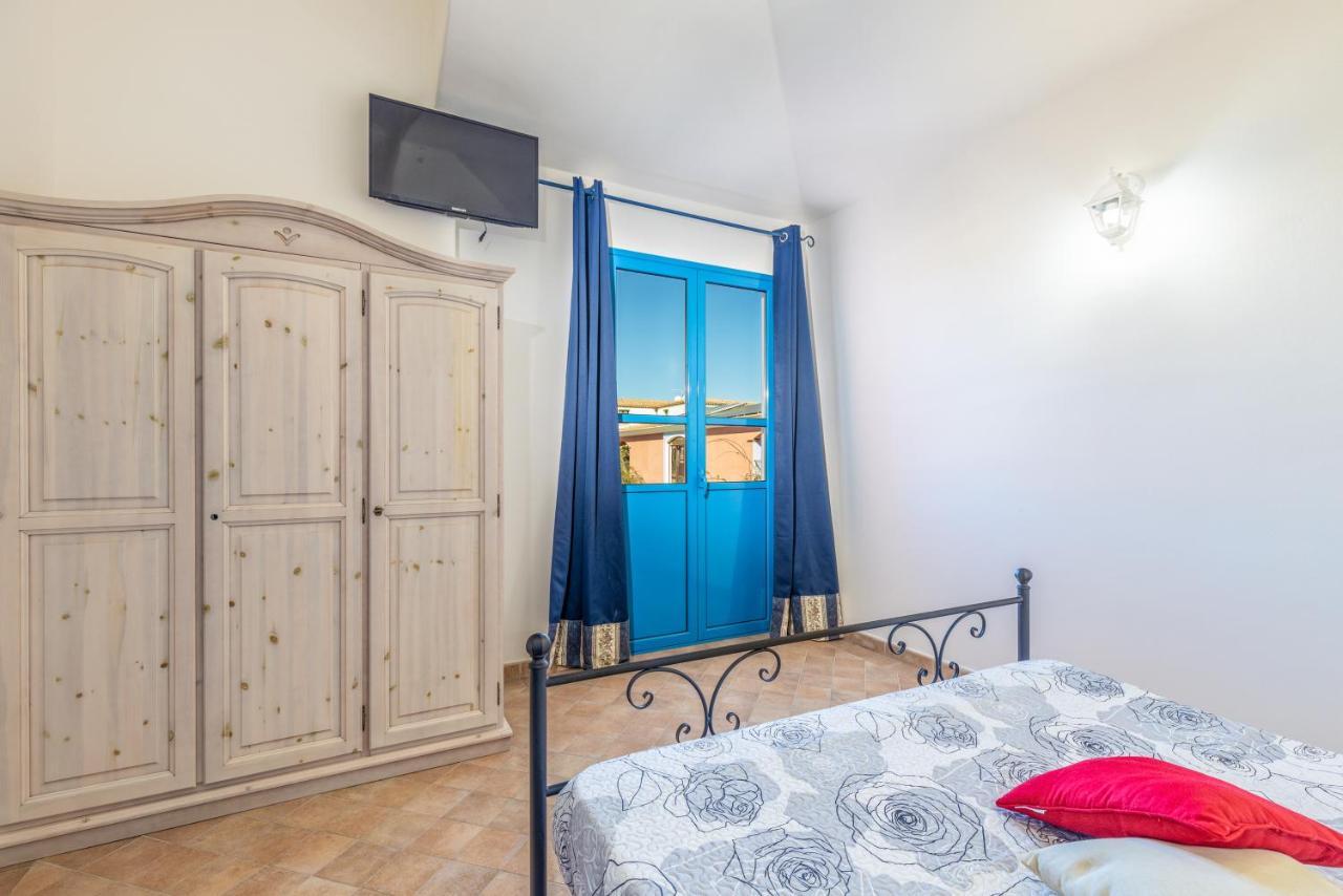 H14 Porto Frailis Hotel Àrbatax Екстериор снимка